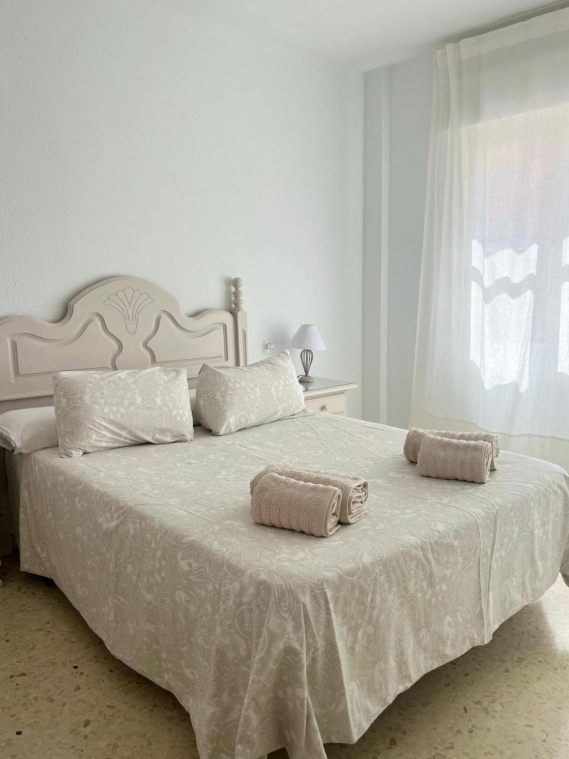 Carmelilla Playa Apartment Almunecar Bagian luar foto